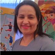 Imparto clases de Educación Física, recreación, deportes como: fútbol de campo, voleibol, baloncesto, ajedrez, entrenamiento físico y natación